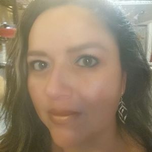 Meet your Posher, Leticia